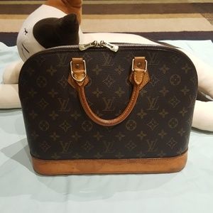 Authentic Louis Vuitton Alma